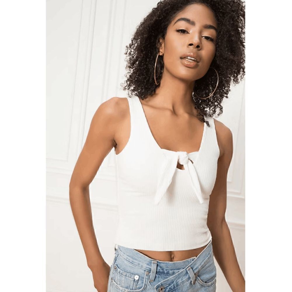 Superdown tricia front knot tank in Size S White